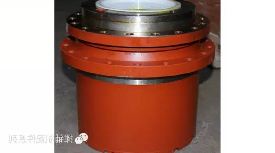 沃尔沃P8720摊铺机行走减速机 沃尔沃P8720摊铺机行走减速机