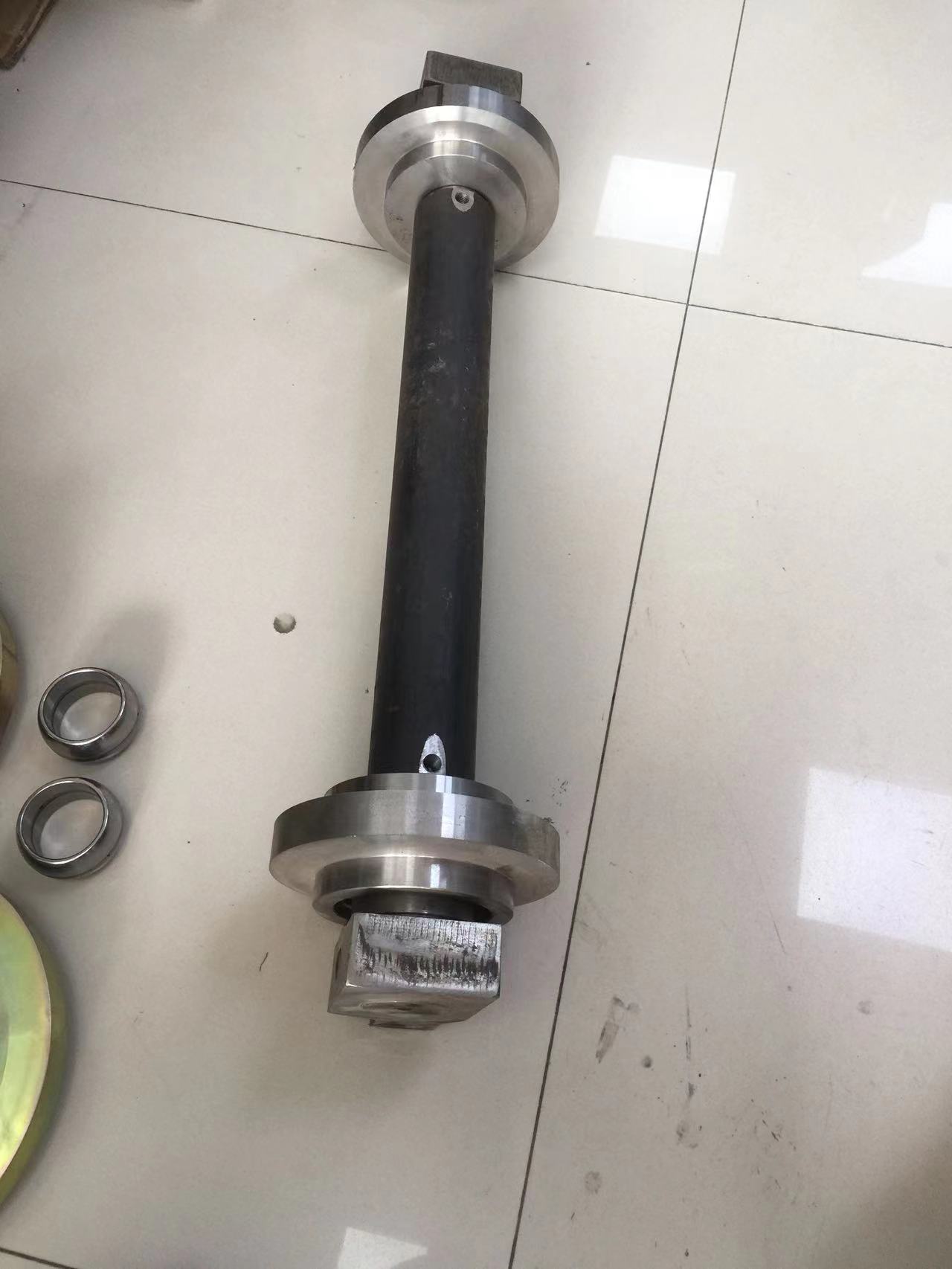 沃尔沃P8720摊铺机涨紧轮 沃尔沃P8720摊铺机涨紧轮